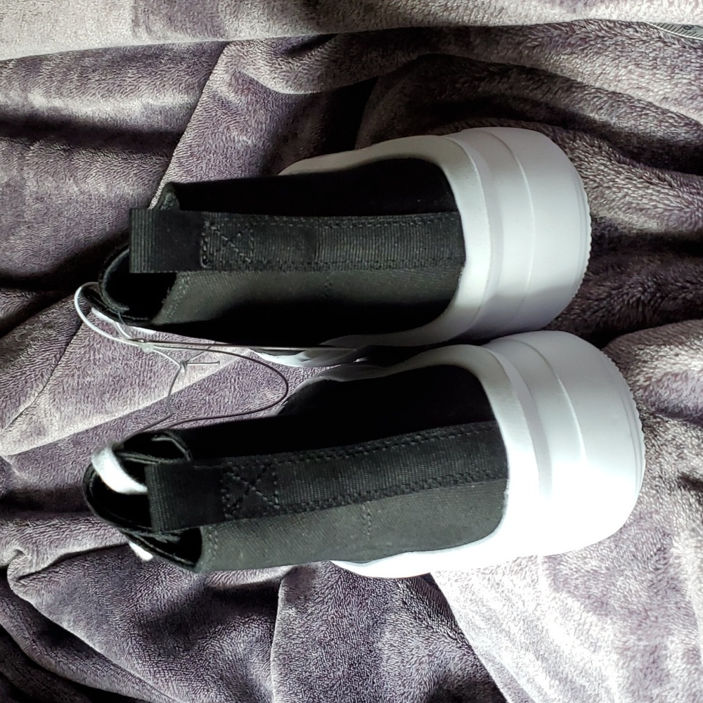 Fallon Platform High-Tops Sneakers - Picture 4 of 6